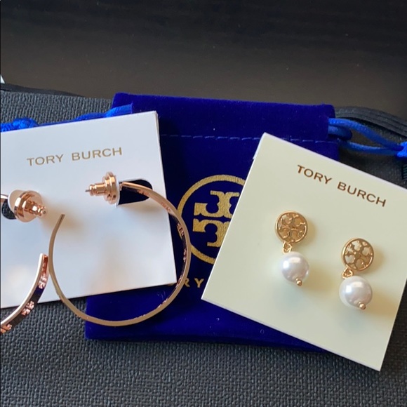 *Bundle sale* 2 Tory Burch hoops rose gold/pearl - Picture 4 of 4